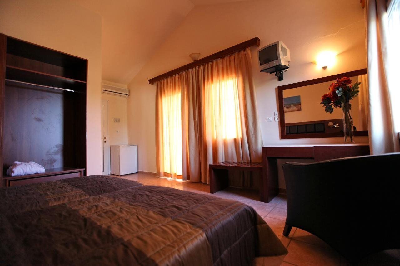 Belvedere Aeolis Hotel Mythimna Esterno foto